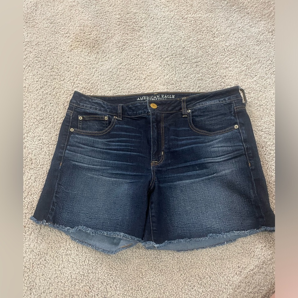 American Wagle women’s boy midi shorts